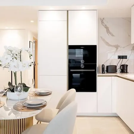 Apartment Magnifique 5 Stars - Parking - Terrasse - 3 Mins De La Croisette - Palais Royal By Halldis Cannes